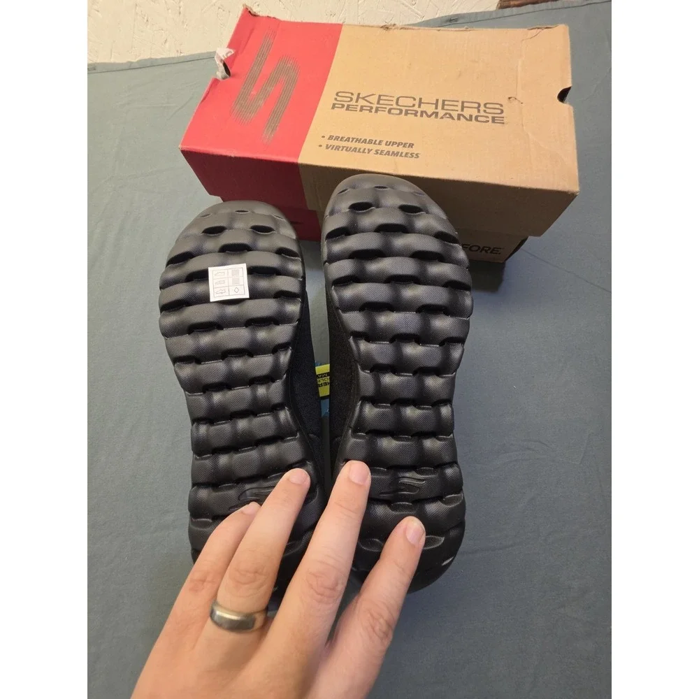 Skechers Women's GO Walk Joy Ecstatic Shoes Black Size 11 NIB Air Cooled Ez Fit